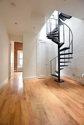 Rented by REAL New York | media 14