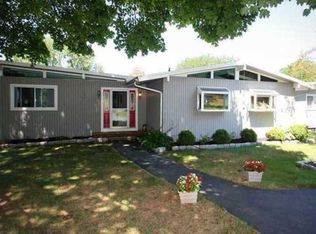 564 Grassy Hill Rd, Orange, CT 06477