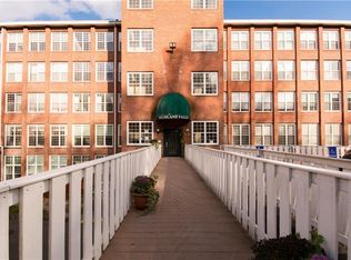 2 School St #225, Lincoln, RI 02865