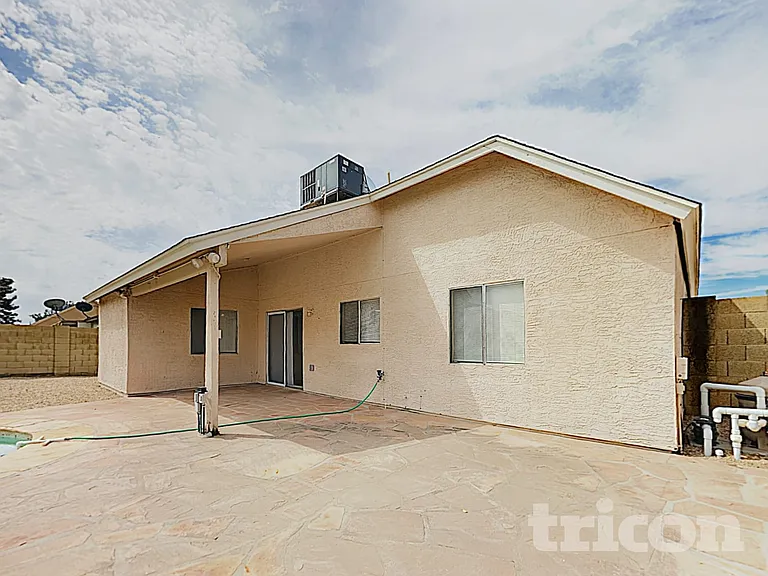 18815 N 45th Dr — Photo 11