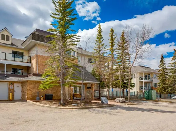 950 N Arbour Lake Rd NW #2301, Calgary, AB T3G 5B3