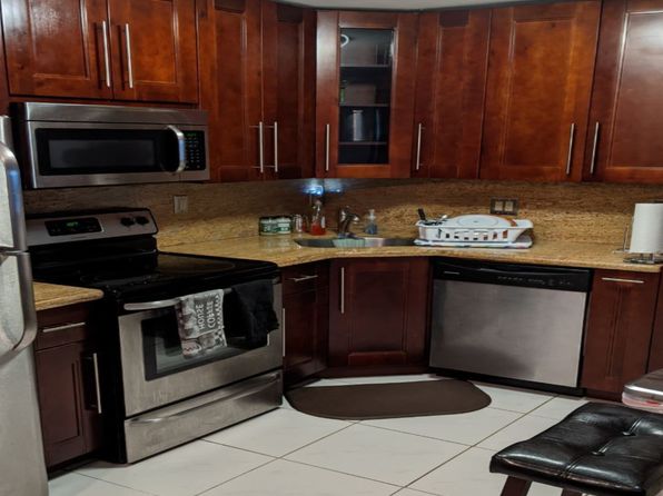 5208 NE 24th Ter #F-121