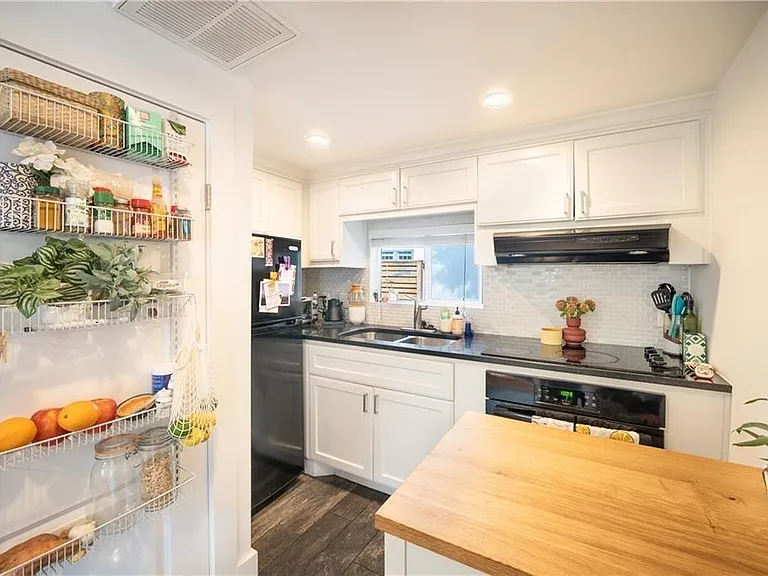 1119 Gunter St #B — Photo 4
