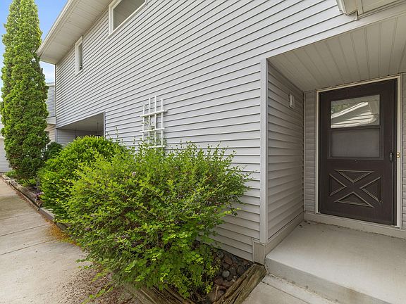 2nd image of 4119 Nancy Pl