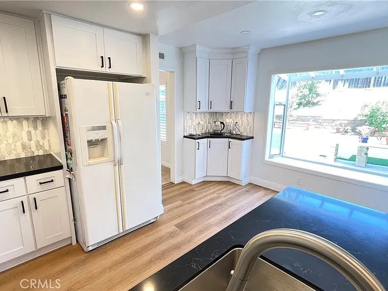 2085 Arbor Cir — Photo 18