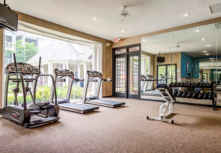 The Lodge at Mallard Creek Apartments — Photo 9