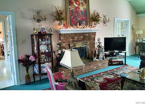 3rd image of 4070 Monza Dr