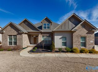 6023 Peach Pond Way SE, Owens Cross Roads, AL 35763