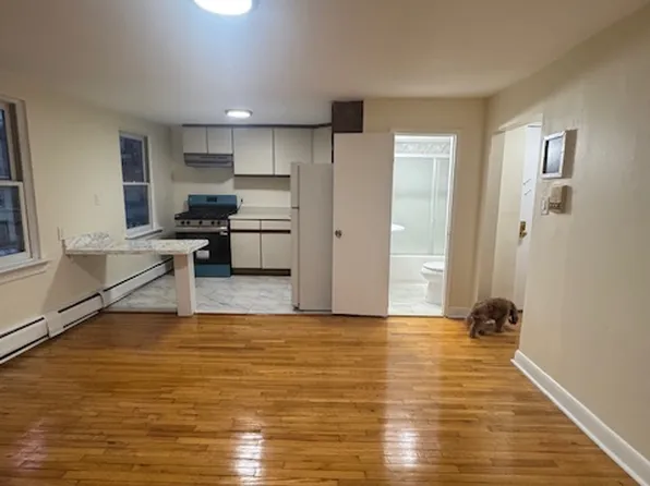 297 Grove St APT 3, Jersey City, NJ 07302