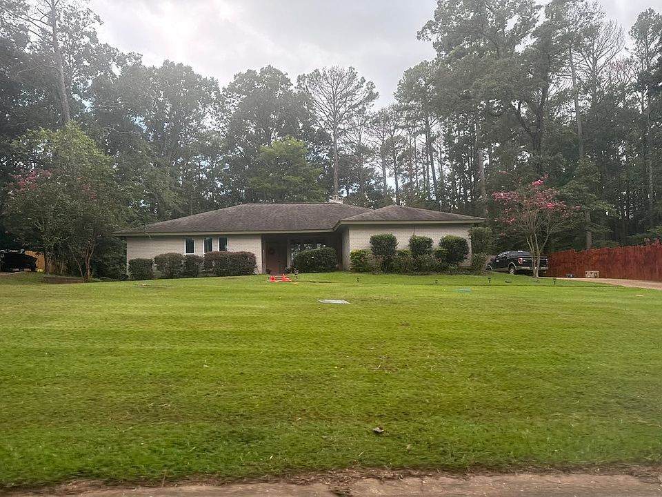 1st image of 231 Magnolia Trl
