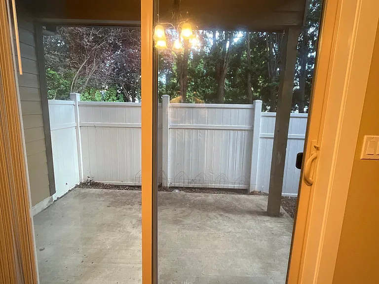 6835 NE 124th Ave — Photo 7
