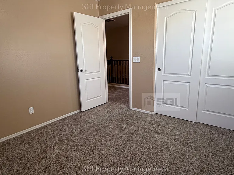 15101 N 173rd Dr — Photo 11