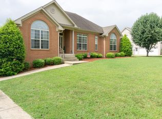 3016 Joey Ct, Pleasant View, TN 37146