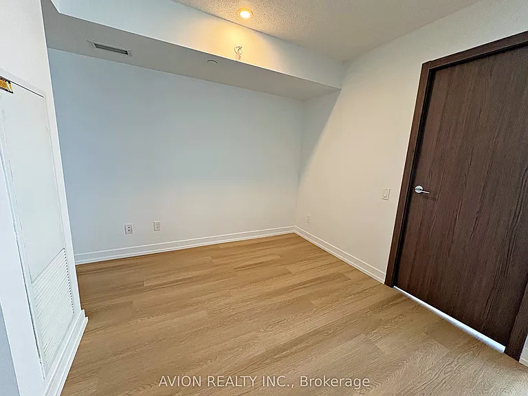 19 Bathurst St #1609 — Photo 10