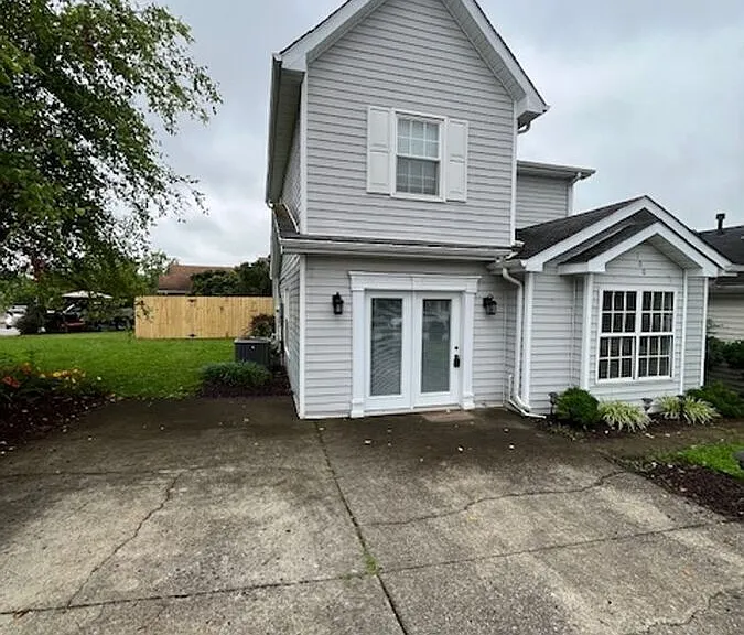 100 Coconut Grove Dr — Photo 18