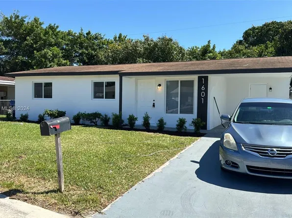 1601 W 13th St, Riviera Beach, FL 33404