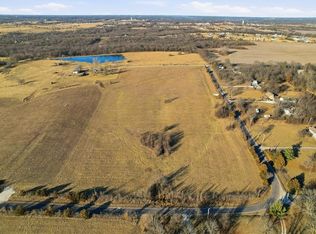 15204 S Stewart Rd, Pleasant Hill, MO 64080