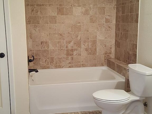 5th image of 915 Decatur St APT F