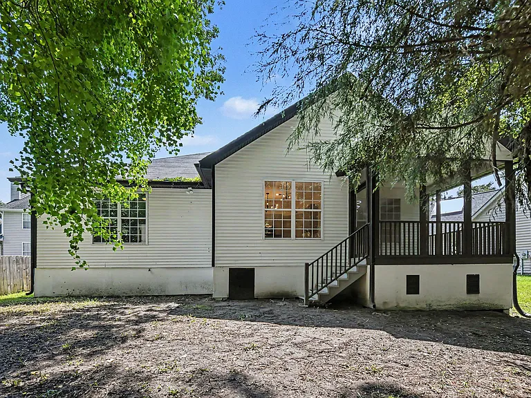 1854 Oleander Ct — Photo 32