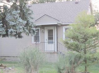 15300 Allen Rd, Taylor, MI 48180