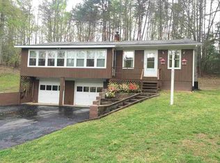 546 Connelly Rd, Pickens, SC 29671