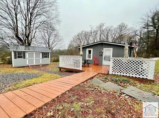 5 Chestnut Knob Rd, Martinsville, VA 24112