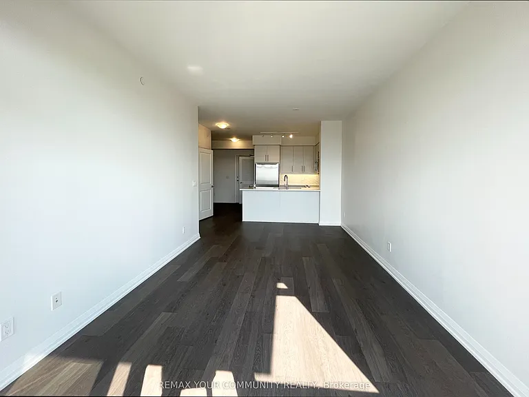 65 Oneida Cres #1206 — Photo 3