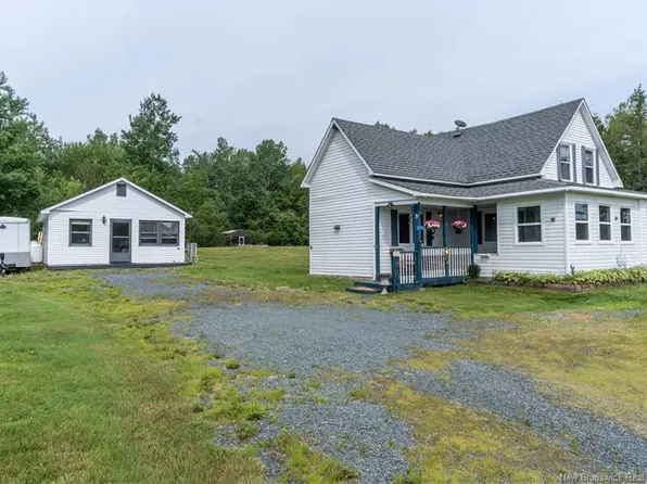 359 Bellefond Rd, Newcastle, NB E1V 4T6