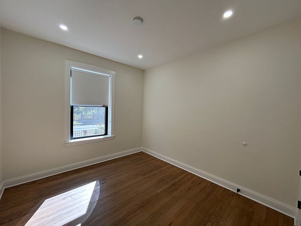 1st image of 4636 N Hamilton Ave #36-1