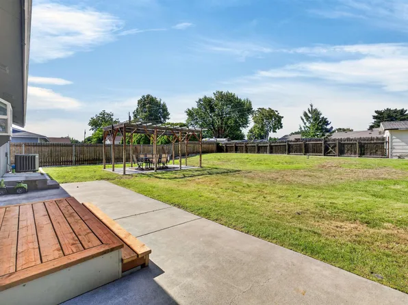 3613 W Havstad St, Pasco, WA 99301