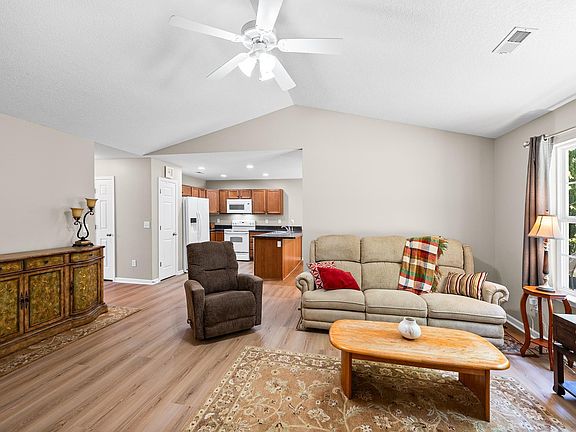 5th image of 14 Granite Woods Way