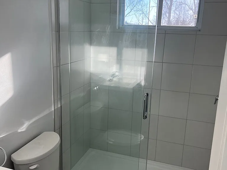 750 Notre Dame St #4 — Photo 7