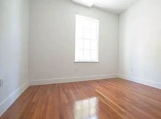 176 Bainbridge St #1, Brooklyn, NY 11233