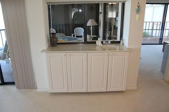 Wet Bar