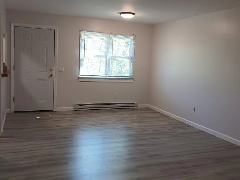 65 Maple St #1 — Photo 6