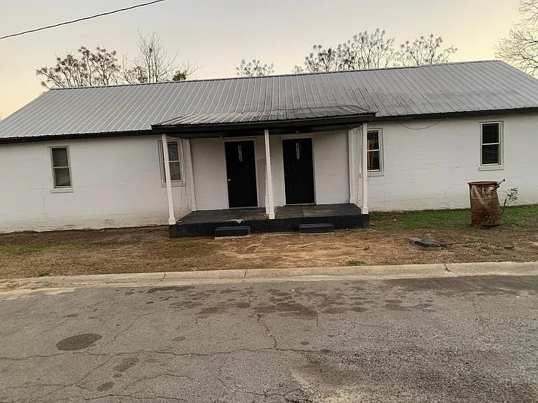375 Shelley Dr #B — Photo 10
