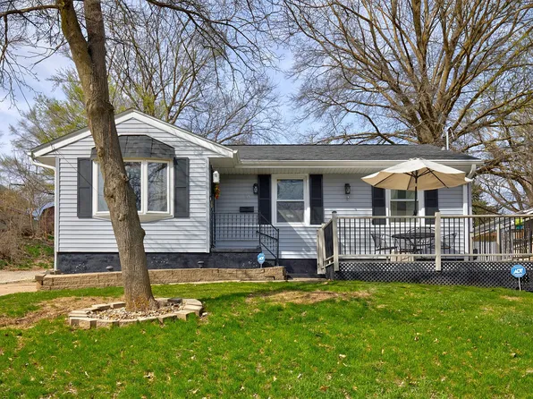 505 Gray St, Des Moines, IA 50315