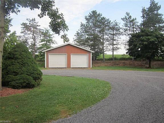 Extra 24x24 building