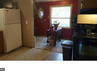 6106 Maple St, North Branch, MN 55056