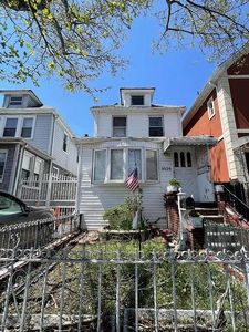 3526 91st St, Flushing, NY, 11372