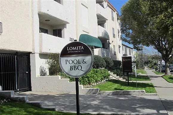 Lomita Apartments — Photo 1