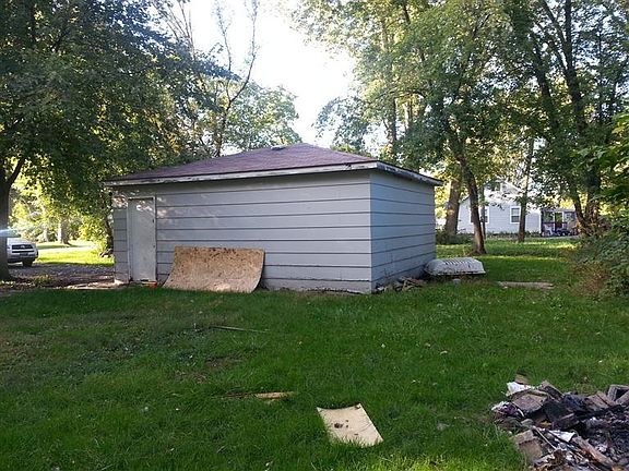 3rd image of 3800 E 29th Ave