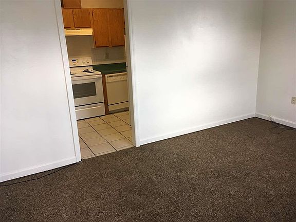 3rd image of 1440 Hudson St #2