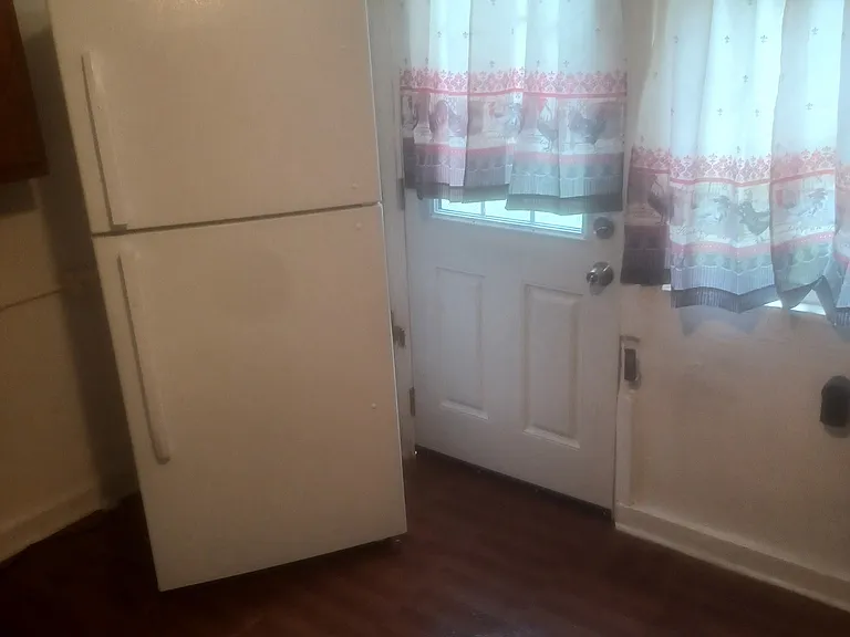 1522 Dumesnil St — Photo 9