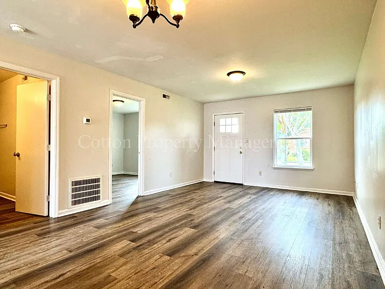 315 S Dudley St #1 — Photo 10