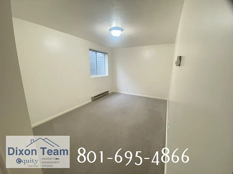 263 E 100 N — Photo 19