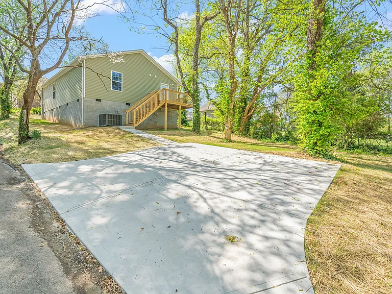 2533 Adair Ave — Photo 21
