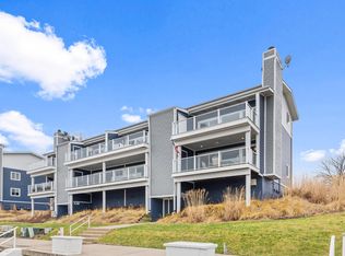 40 Marine Dr #1, Michigan City, IN 46360