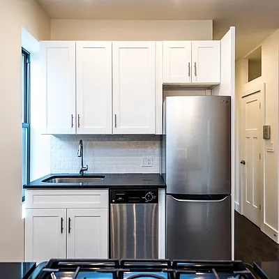 Rented by Nooklyn NYC LLC | media 10