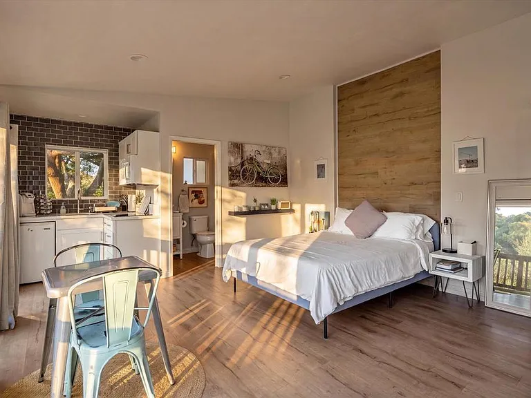 3866 Alta Mesa Dr — Photo 30